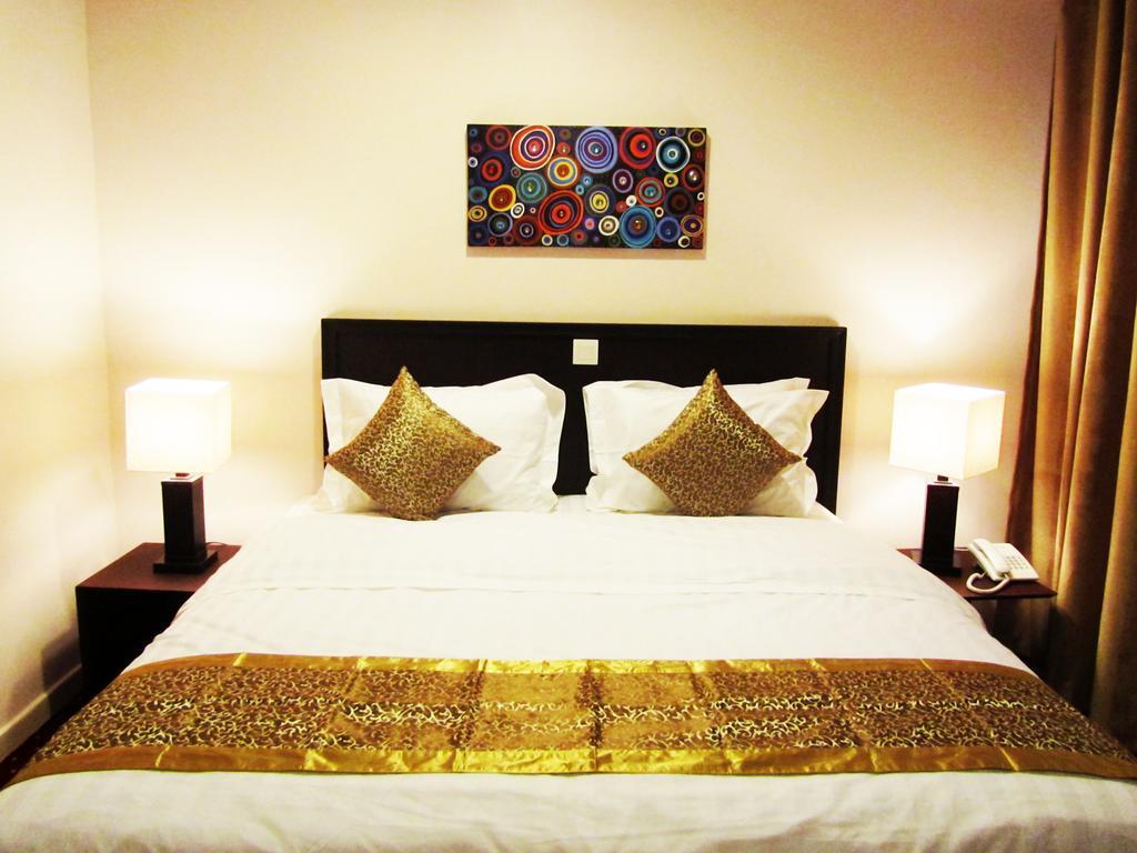 JW Inn Hotel Nadinah Zimmer foto