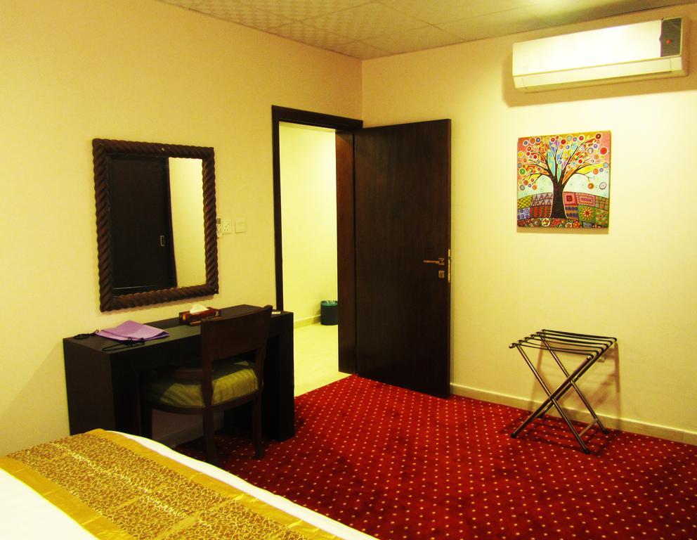 JW Inn Hotel Nadinah Zimmer foto