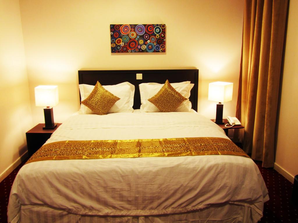 JW Inn Hotel Nadinah Zimmer foto